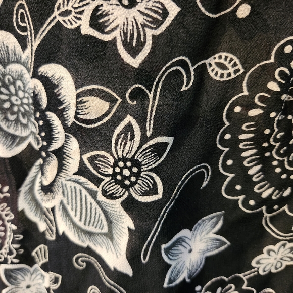 Two Dresses in One Reversible with Matching Waistband Tie - Picture 6 of 6